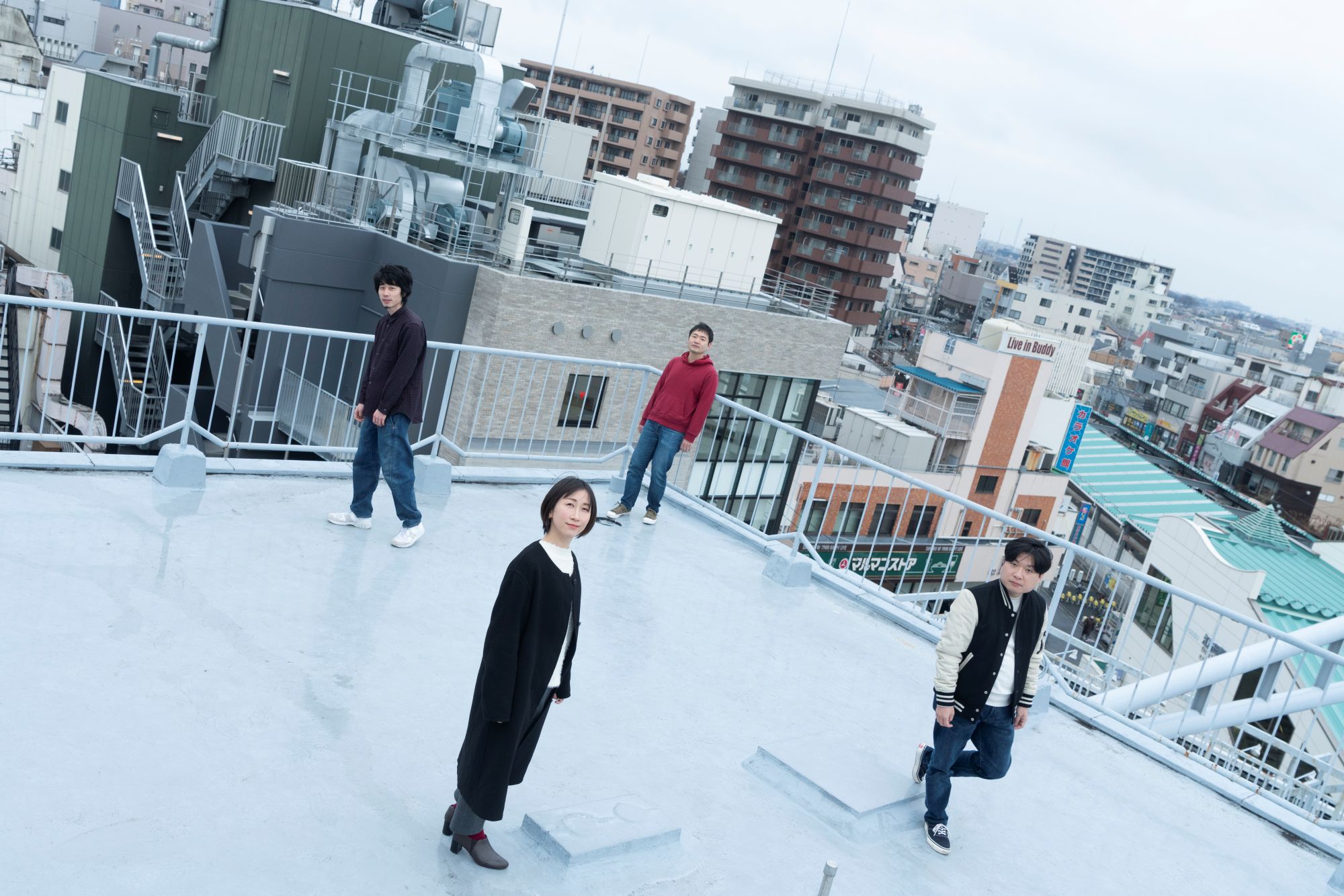 円盤に乗る派のメンバー写真